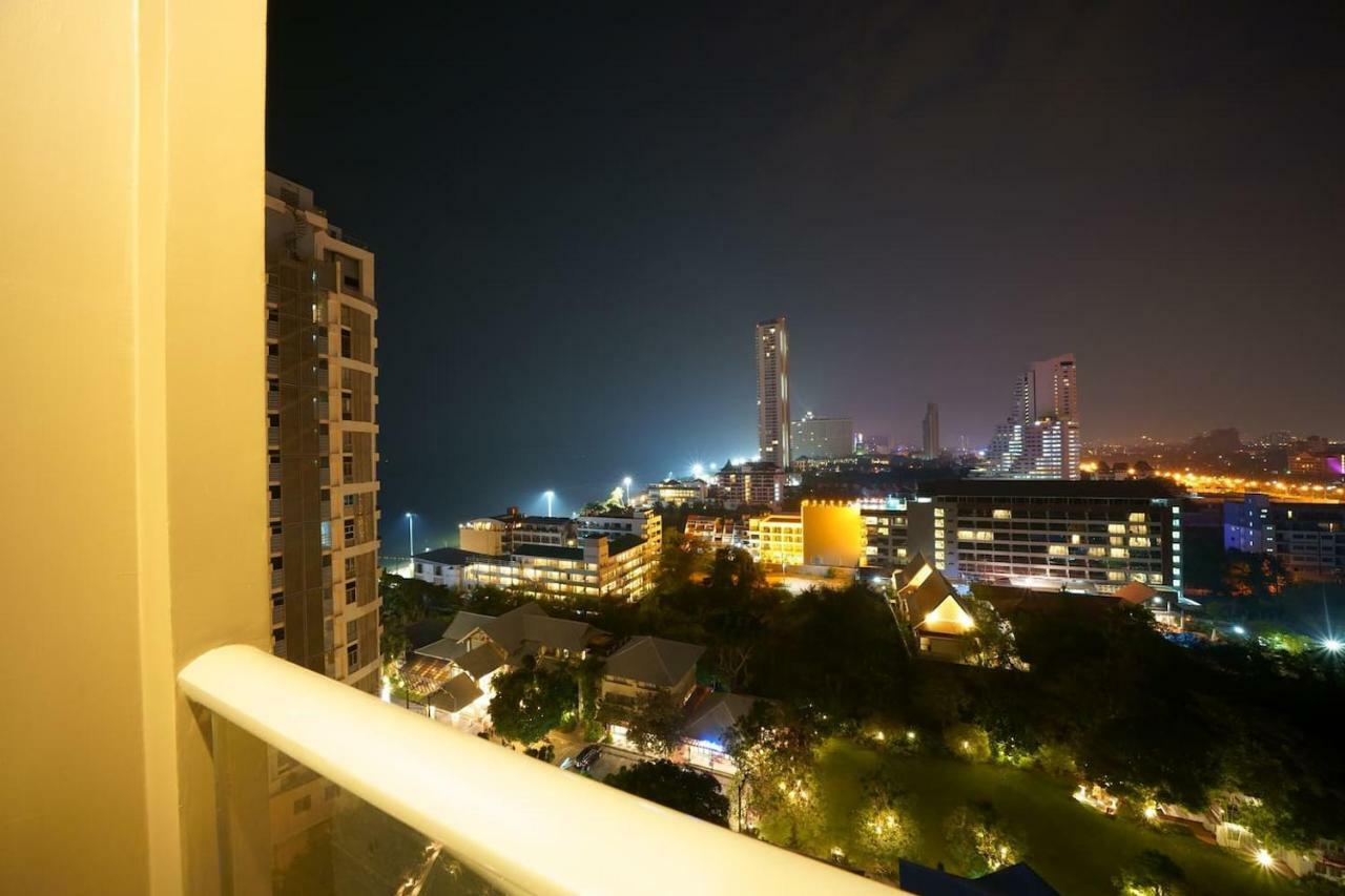 Ar Aeras Pattaya Apartment Exterior photo